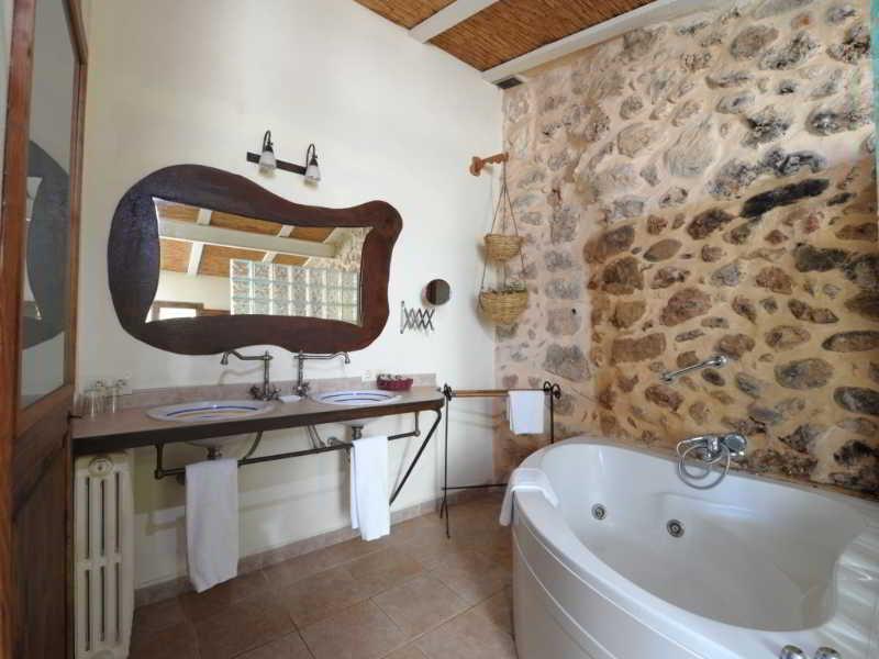 Son Pons Farm stay